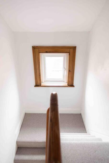 Charming 3 Bedroom Belfast Townhouse ภายนอก รูปภาพ